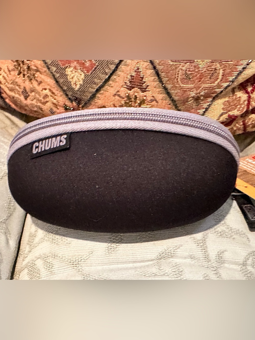 NWT Unisex Chums Transporter Black and Gray Sunglasses Case